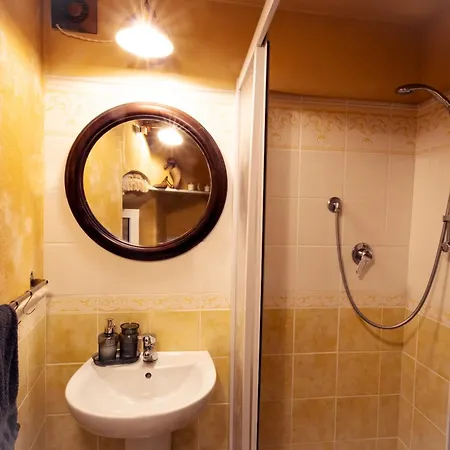 Il Ciabattino Di , Dove Dormire A Bed and Breakfast Ceva